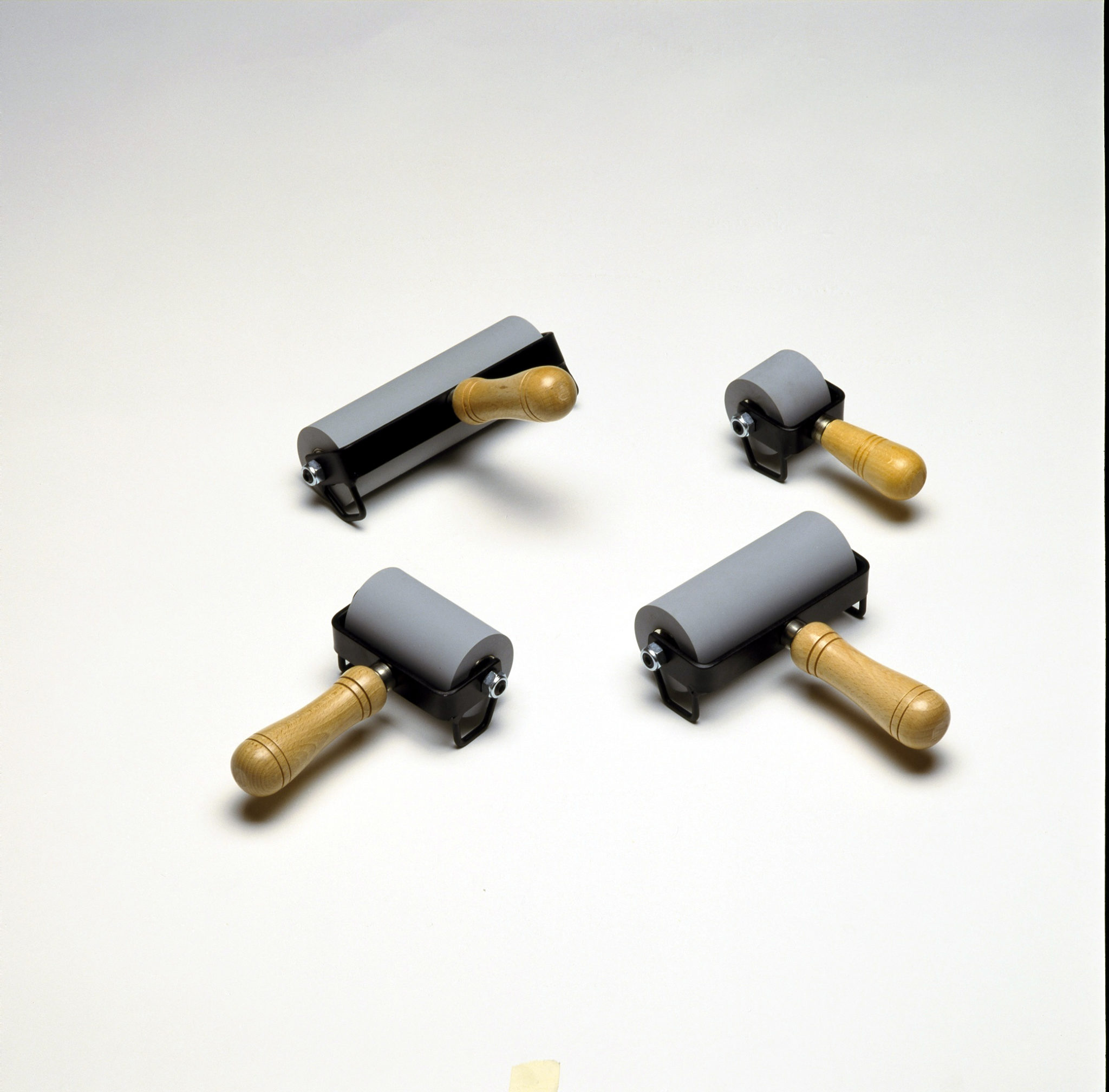 Rubber brayers